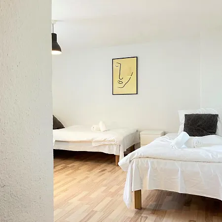 Apartment Four Bedroom In Esbjerg, Kirkegade 12 *