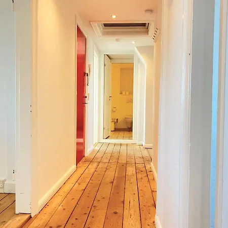 Four Bedroom In Esbjerg, Kirkegade 12 Appartement *