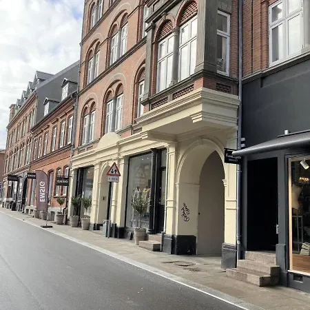 Apartment Four Bedroom In Esbjerg, Kirkegade 12 Esbjerg