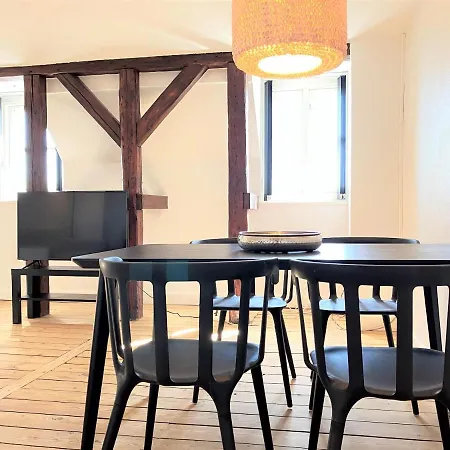 Апартаменты Four Bedroom In Esbjerg, Kirkegade 12 *