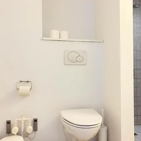 Four Bedroom In Esbjerg, Kirkegade 12 Апартаменты Эсбьерг